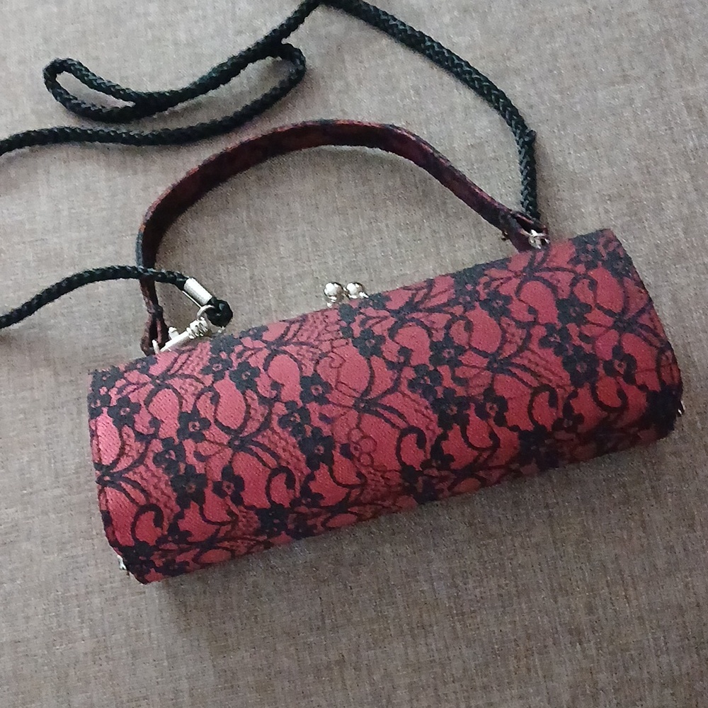 Red with Black Lace Overlay Kiss Lock  Evening Bag